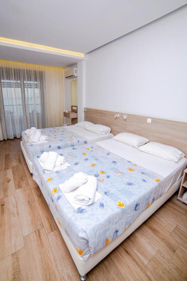 Zefyros 3* Paralía
